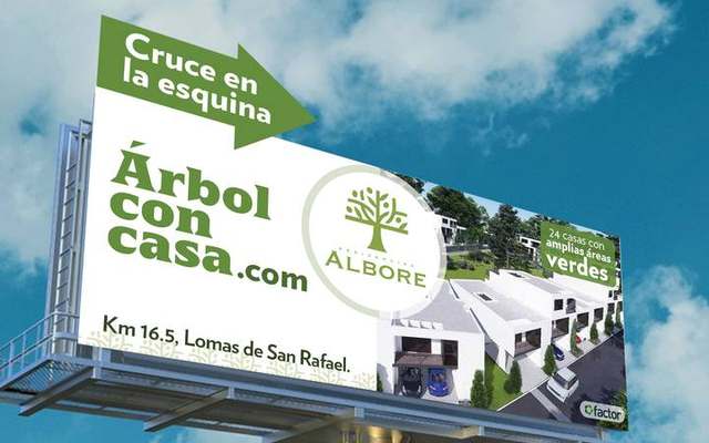 Residencias Albore, valla Árbol con casa: valla con el titular Árbol con casa y casas rodeadas de áreas verdes